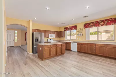 2171 E Augusta Avenue, Chandler, AZ 85249 - Photo 10