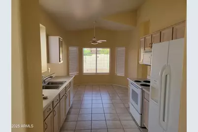 9158 W Chino Drive, Peoria, AZ 85382 - Photo 8