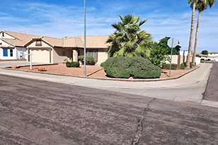 8734 W Bloomfield Road W, Peoria, AZ 85381 - Photo 2