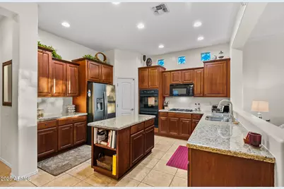 3423 W Inspiration Drive, Phoenix, AZ 85086 - Photo 10