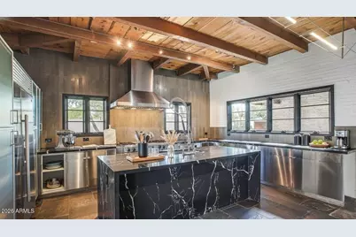 902 W Verde Lane, Phoenix, AZ 85013 - Photo 1