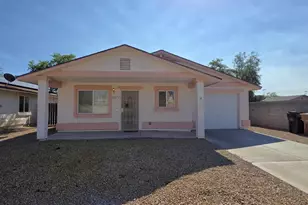 8075 W Cherry Hills Dr, Peoria, AZ 85345 - Photo 2