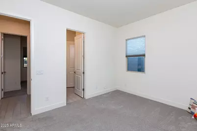 13321 W Dale Lane, Peoria, AZ 85383 - Photo 10