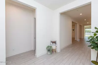 13321 W Dale Lane, Peoria, AZ 85383 - Photo 4