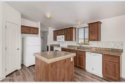 16619 W Windstone Trail, Surprise, AZ 85387 - Photo 10