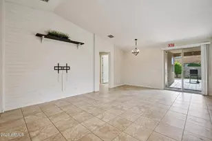 3911 E Sourwood Dr, Gilbert, AZ 85298 - Photo 4