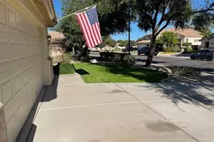 1038 S Roca St, Gilbert, AZ 85296 - Photo 4