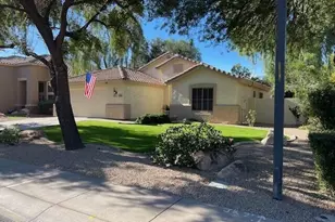 1038 S Roca St, Gilbert, AZ 85296 - Photo 2