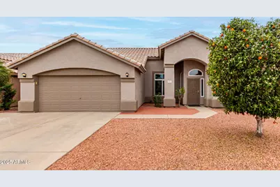 2319 E San Tan Drive, Gilbert, AZ 85296 - Photo 2