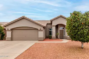 2319 E San Tan Dr, Gilbert, AZ 85296 - Photo 2