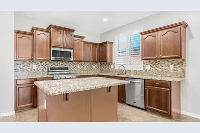 2743 N 144th Drive, Goodyear, AZ 85395 - Photo 10