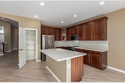 24107 N 25th Place, Phoenix, AZ 85024 - Photo 14