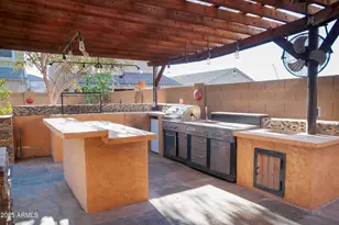 42275 W Calle St, Maricopa, AZ 85138 - Photo 18