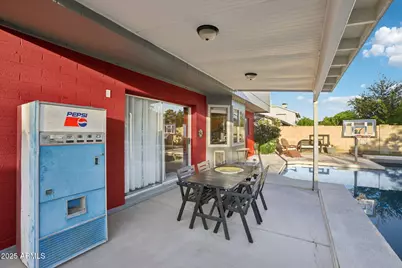 945 W Portobello Avenue, Mesa, AZ 85210 - Photo 38