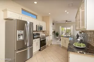 15984 W Indigo Ln, Surprise, AZ 85374 - Photo 6