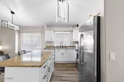 110 W Rosemonte Drive, Phoenix, AZ 85027 - Photo 2