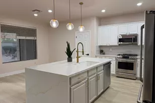 40802 N Peale Ct, Anthem, AZ 85086 - Photo 10