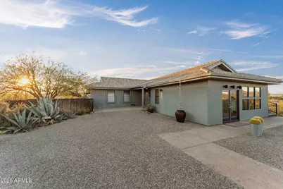 235 W Via Tortuga Drive, Wickenburg, AZ 85390 - Photo 2