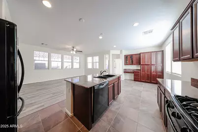 21041 W Glen Street, Buckeye, AZ 85396 - Photo 18
