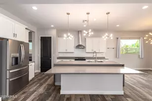 7166 E Peralta Cir, Mesa, AZ 85212 - Photo 4