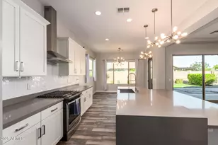 7166 E Peralta Cir, Mesa, AZ 85212 - Photo 6