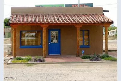 909 E Wickenburg Way, Wickenburg, AZ 85390 - Photo 1