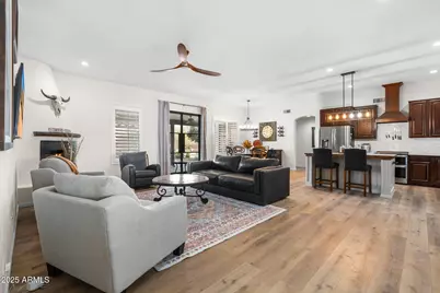 420 W Adamanda Drive, Phoenix, AZ 85086 - Photo 10