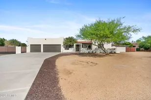 420 W Adamanda Dr, Phoenix, AZ 85086 - Photo 38