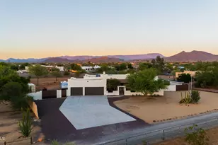 420 W Adamanda Dr, Phoenix, AZ 85086 - Photo 6