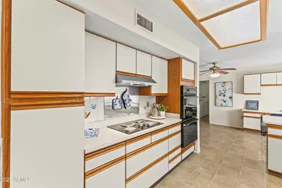 9202 N 107th Avenue, Sun City, AZ 85351 - Photo 4