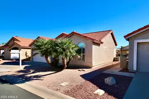 1757 E Palm Beach Dr, Chandler, AZ 85249 - Photo 2