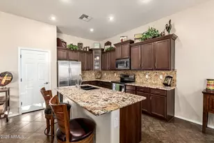 18115 W Desert View Ln, Goodyear, AZ 85338 - Photo 4