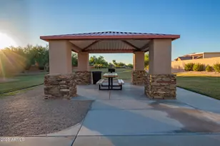 18115 W Desert View Ln, Goodyear, AZ 85338 - Photo 28
