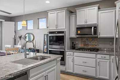 41574 W Summer Wind Way, Maricopa, AZ 85138 - Photo 8