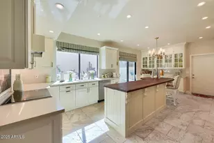 10477 N 101st Pl, Scottsdale, AZ 85258 - Photo 8