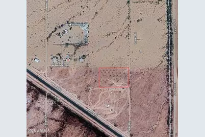 1364 S Lopez Road #5, Maricopa, AZ 85139 - Photo 1