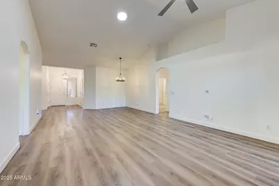 6646 E Rochelle Circle, Mesa, AZ 85215 - Photo 10