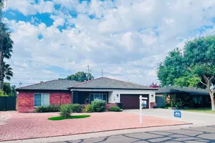 1135 E Lawrence Rd, Phoenix, AZ 85014 - Photo 1