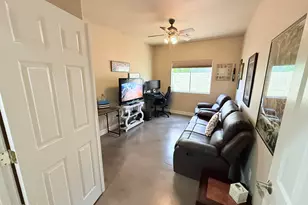 1135 E Lawrence Rd, Phoenix, AZ 85014 - Photo 18