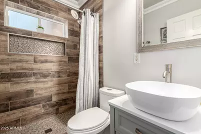 1135 E Lawrence Road, Phoenix, AZ 85014 - Photo 10