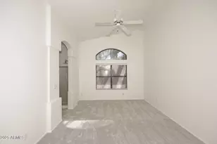 257 E Ashurst Dr, Phoenix, AZ 85048 - Photo 4