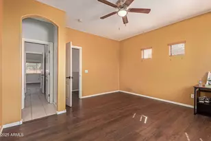 1015 S Val Vista Dr, Mesa, AZ 85204 - Photo 14