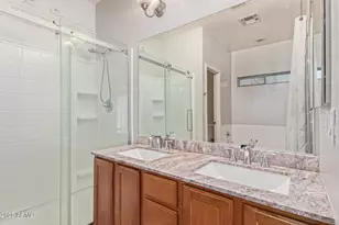 1015 S Val Vista Dr, Mesa, AZ 85204 - Photo 18