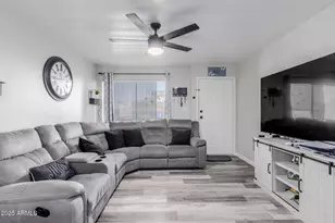 3535 W Tierra Buena Ln, Phoenix, AZ 85053 - Photo 6