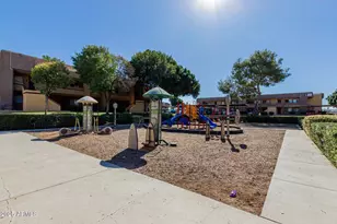 3535 W Tierra Buena Ln, Phoenix, AZ 85053 - Photo 24