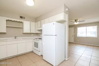 826 E 4th Place #B, Mesa, AZ 85203 - Photo 6