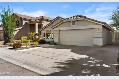 16025 S 10th Place, Phoenix, AZ 85048 - Photo 2