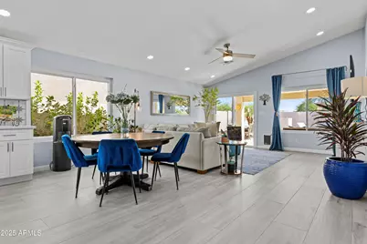 16025 S 10th Place, Phoenix, AZ 85048 - Photo 12