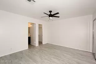 93 N Cooper Rd, Chandler, AZ 85225 - Photo 12