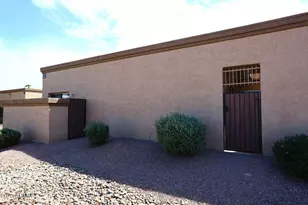 93 N Cooper Rd, Chandler, AZ 85225 - Photo 12
